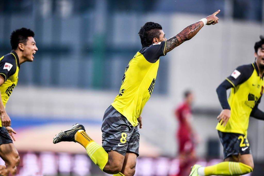 泰达客场逆转胜出,奋力追赶积分榜 泰达客场逆转胜出,奋力追赶积分榜